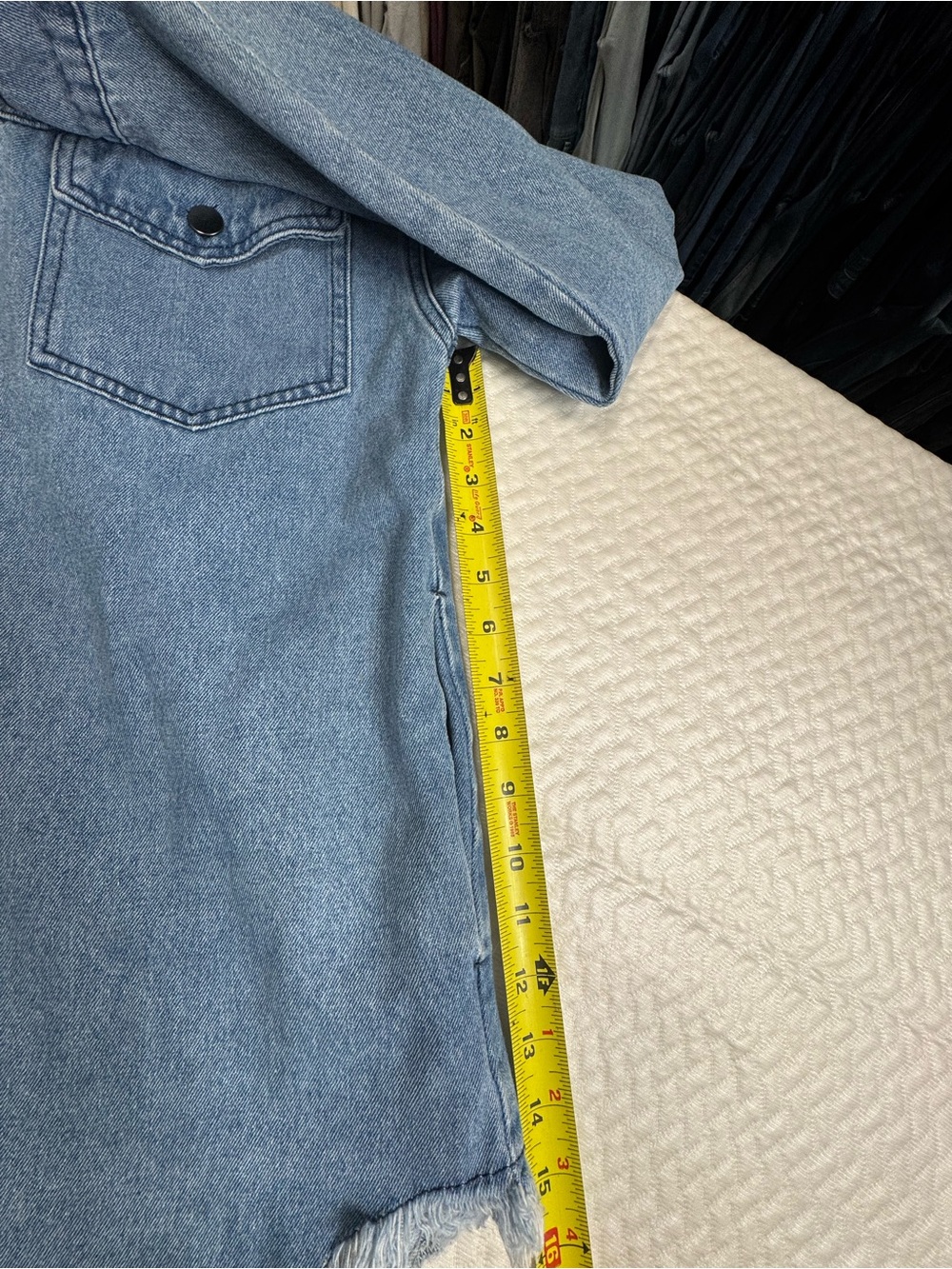 Women's Blue Denim Jean Jacket with Frayed Hem - Picture 6 of 10
